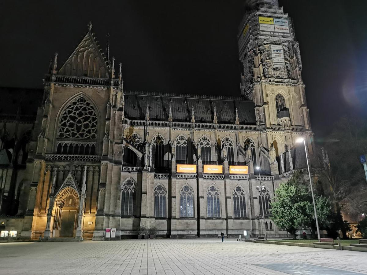 Industrial Studio Am Neuen Dom لينتز المظهر الخارجي الصورة